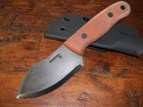 Chupacabra met greep van natural canvas micarta